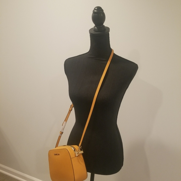 Michael Kors Crossbody Bag - Picture 7 of 7